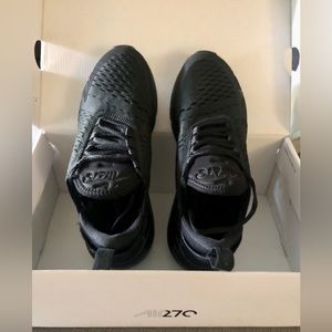 NIKE AIR 270 Women’s Size 7 Black